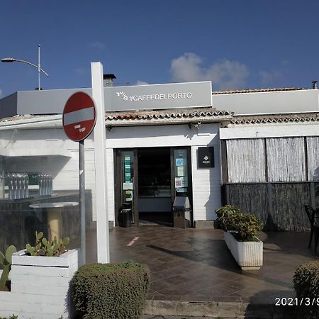 Hotel She'S Mine Yacht CTA Exterior foto